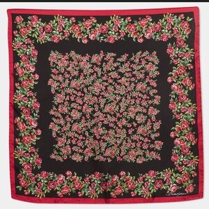 Dolce & Gabbana Silk scarf D&G 🌹